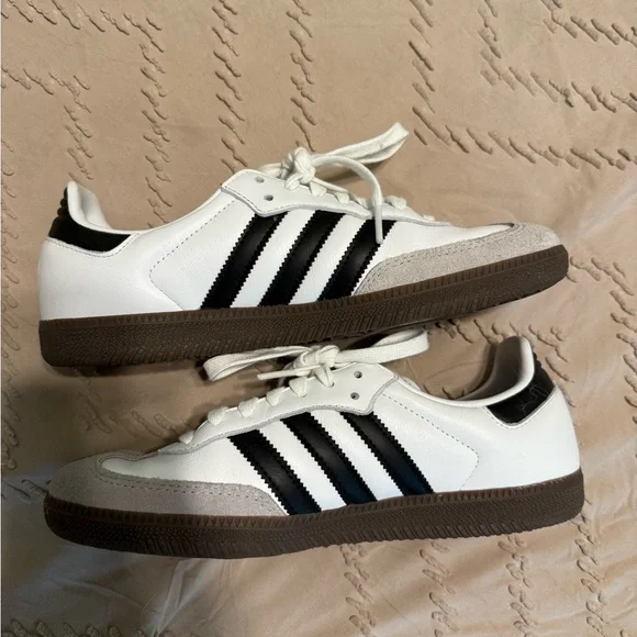 Adidas Samba Black and White Sneakers - Picture 2 of 6